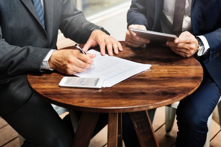 Przedstawienie zarzutów – jak wygląda ten etap postępowania?